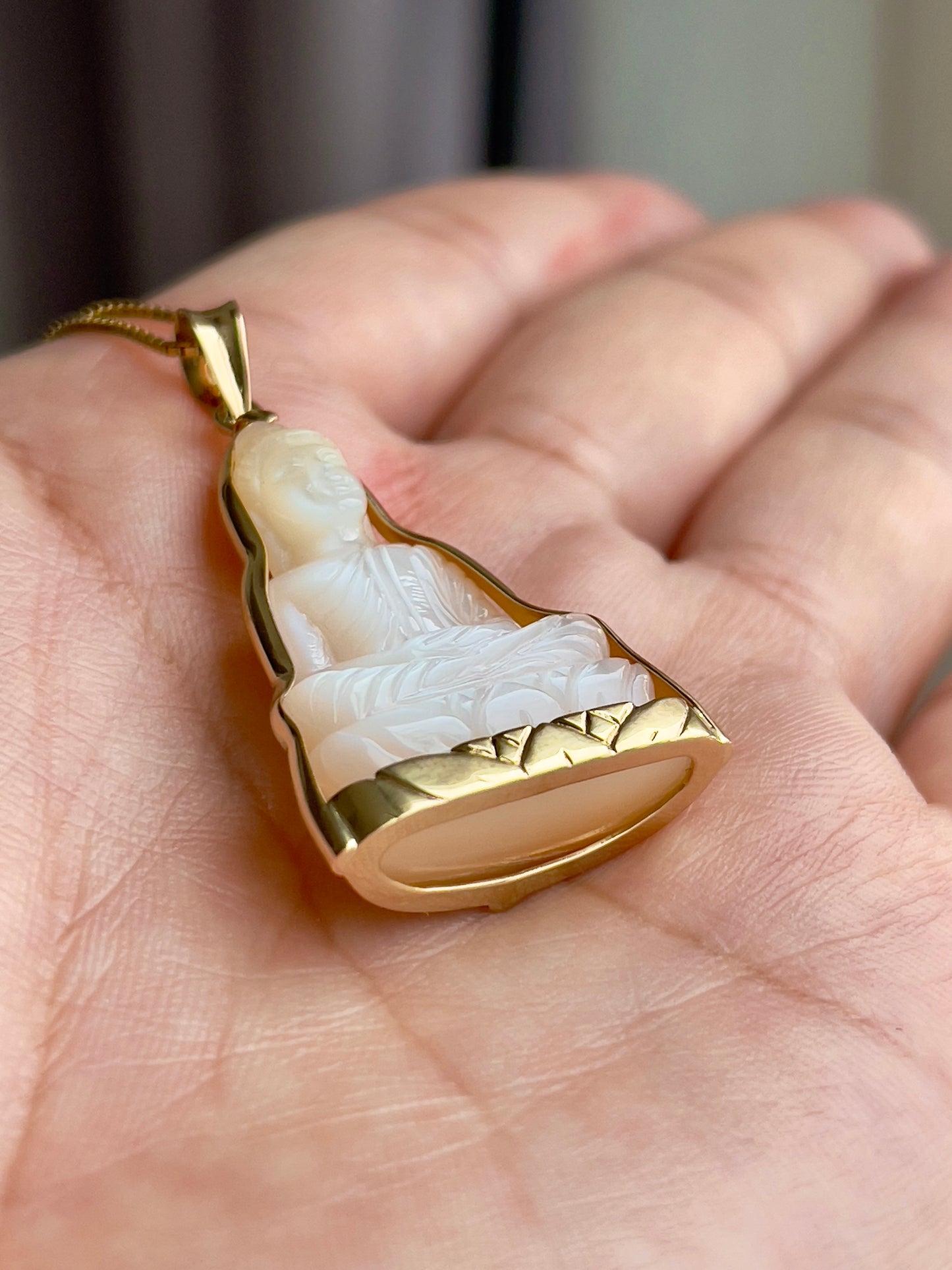 Mother of Pearl Buddha Pendant in Solid 14K Gold Lotus #847