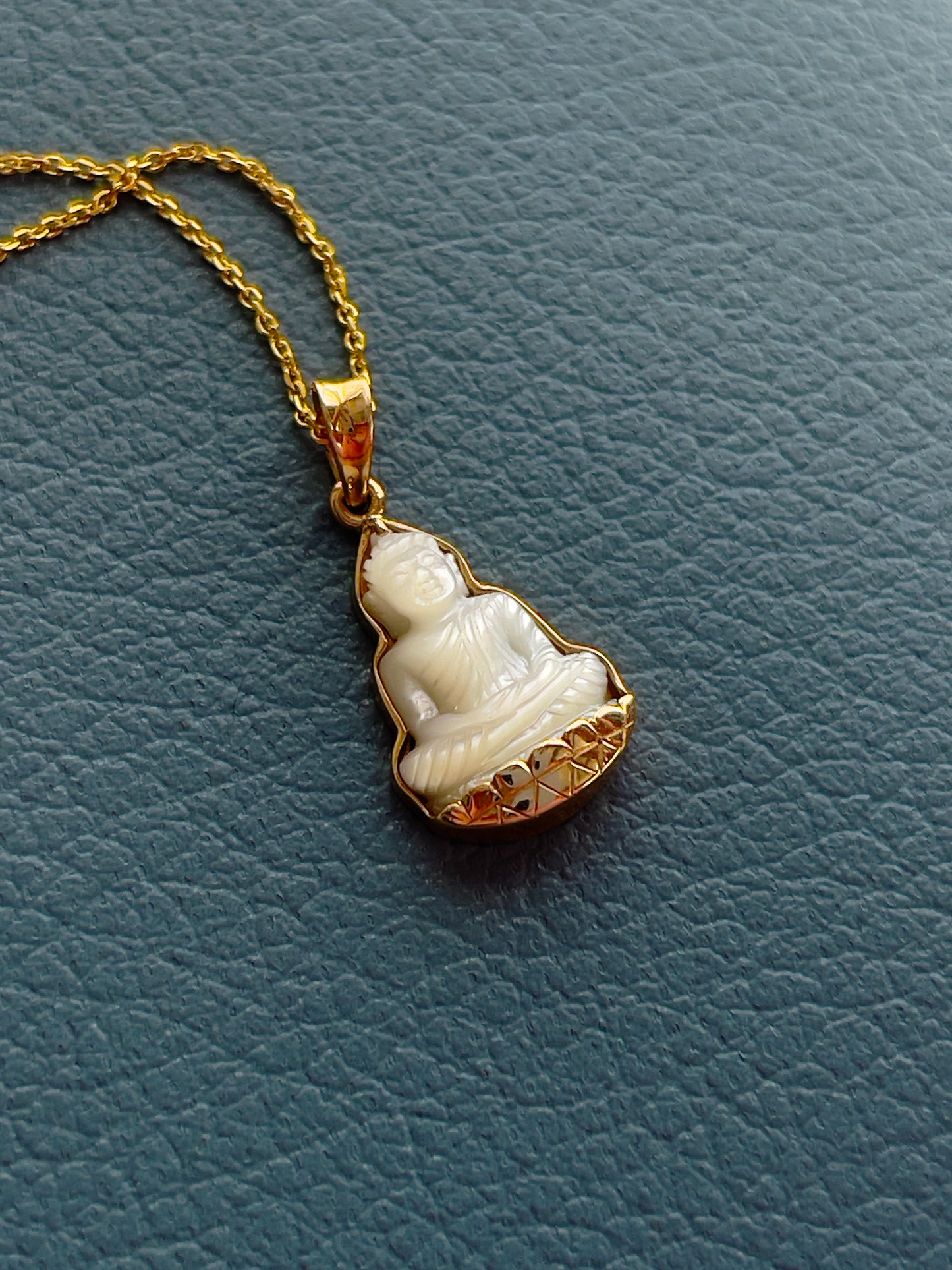 Mother of Pearl Silhouette Buddha Pendant 18k Gold