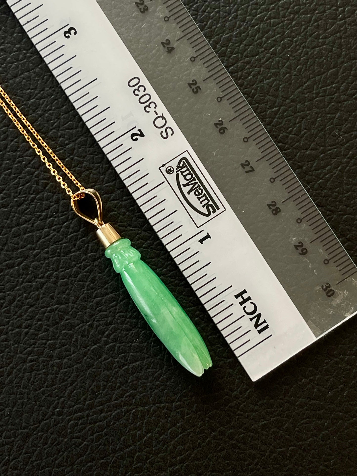 Jade Pka Champa Pendant 18k Gold #884