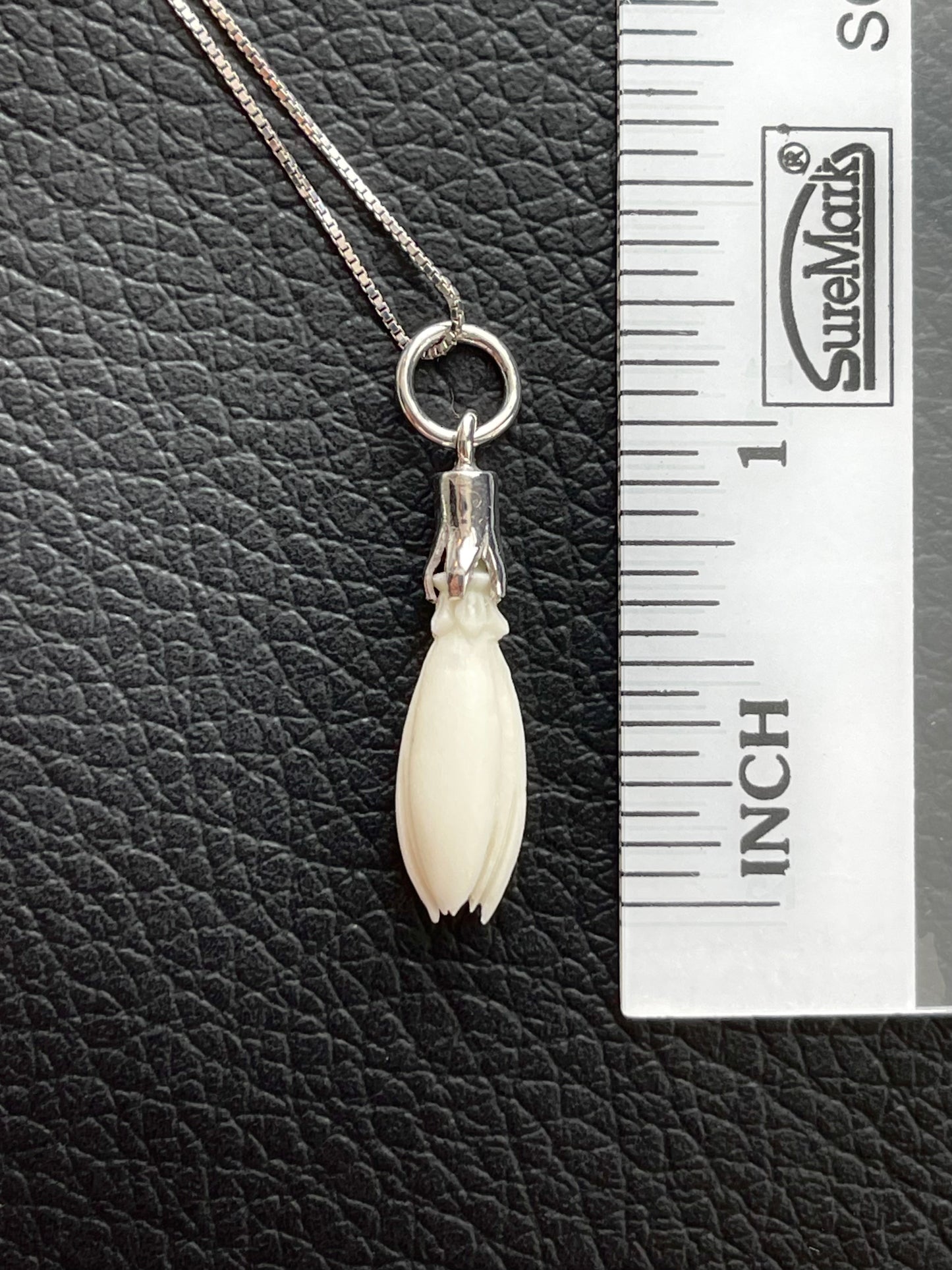 Micro Pka Champa Pendant in Silver