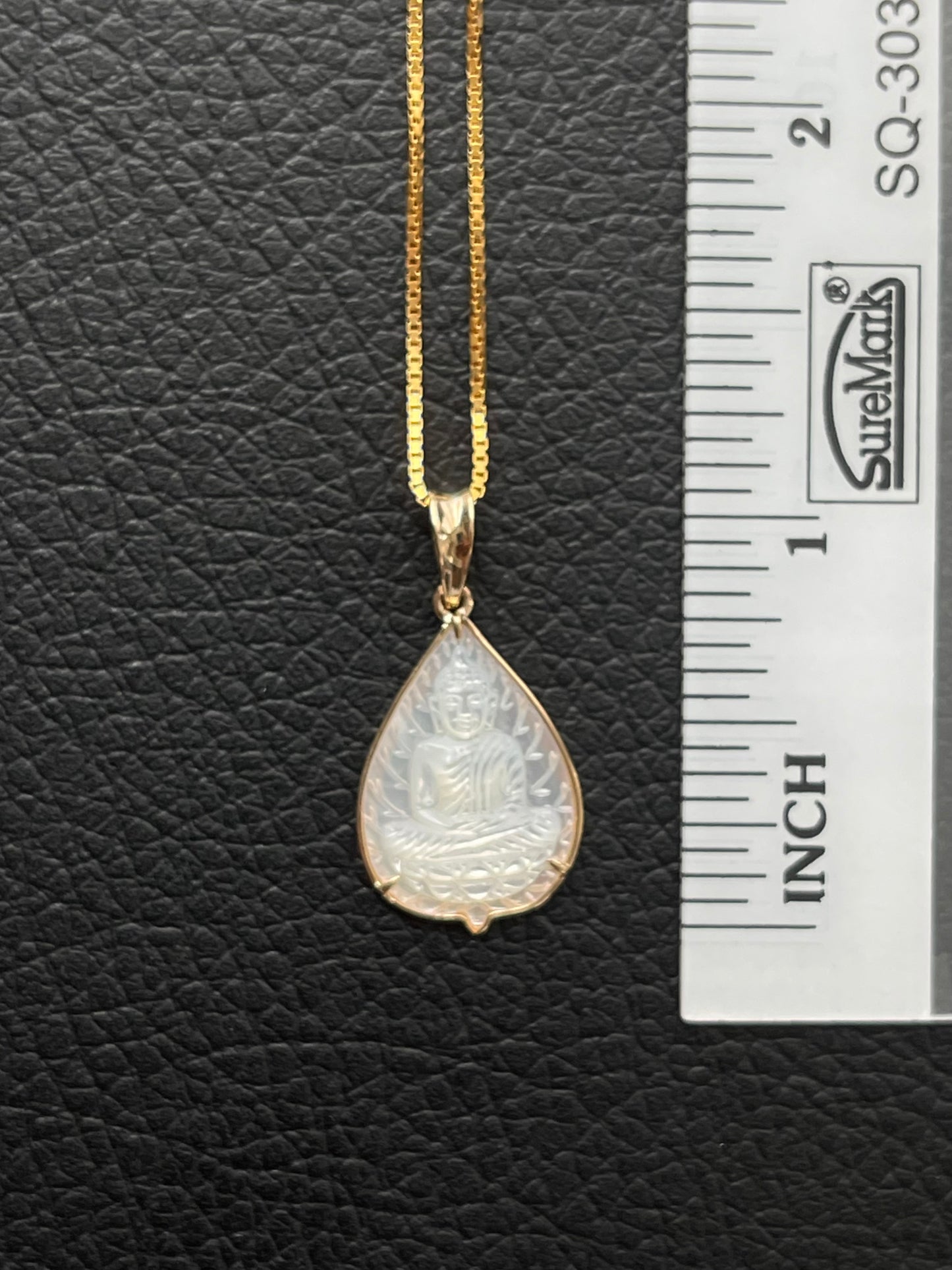 Mother of Pearl Flat Banyan Leaf Buddha 18k Gold