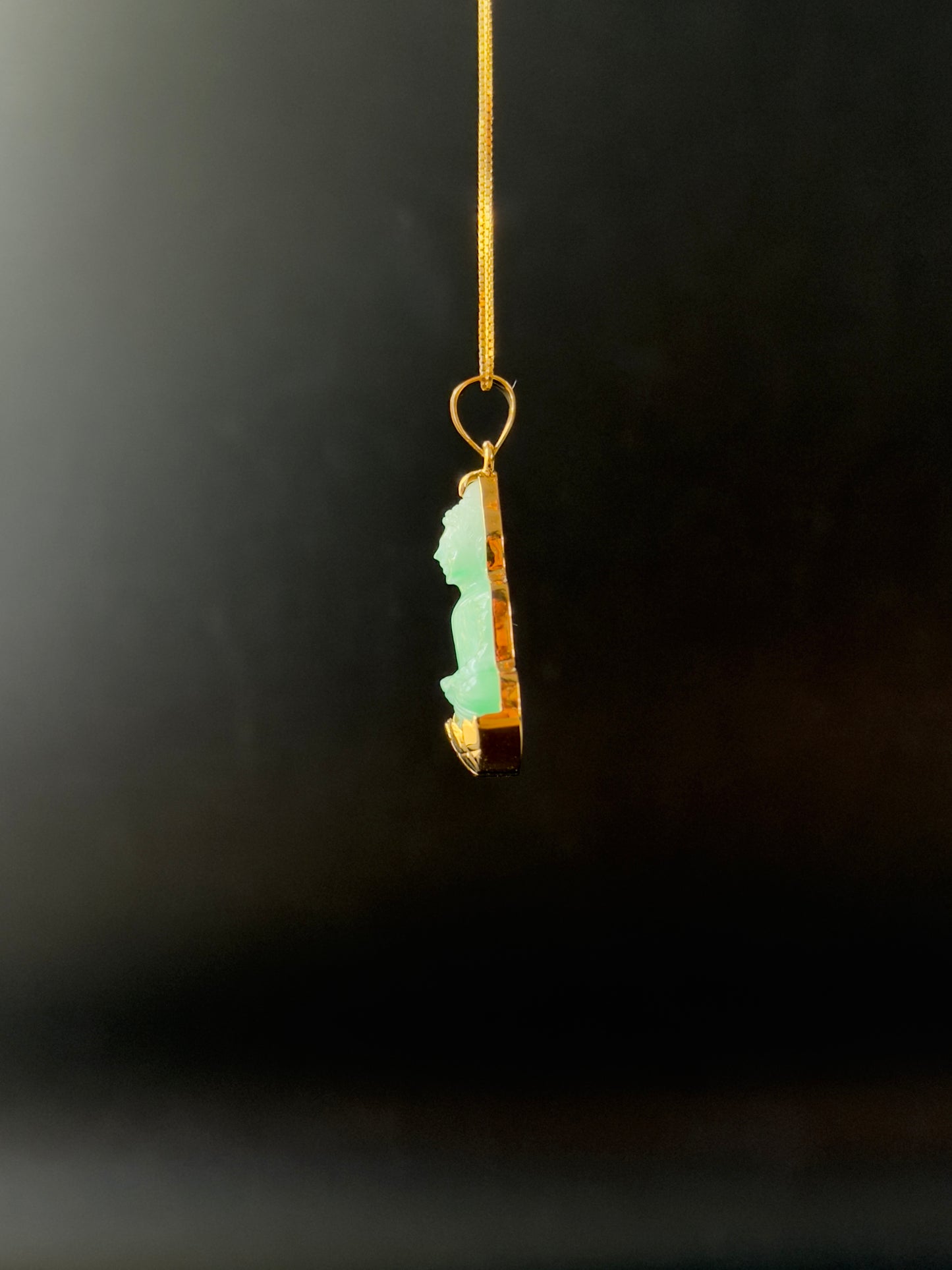 Jade Silhouette Buddha Pendant 10k Gold #931