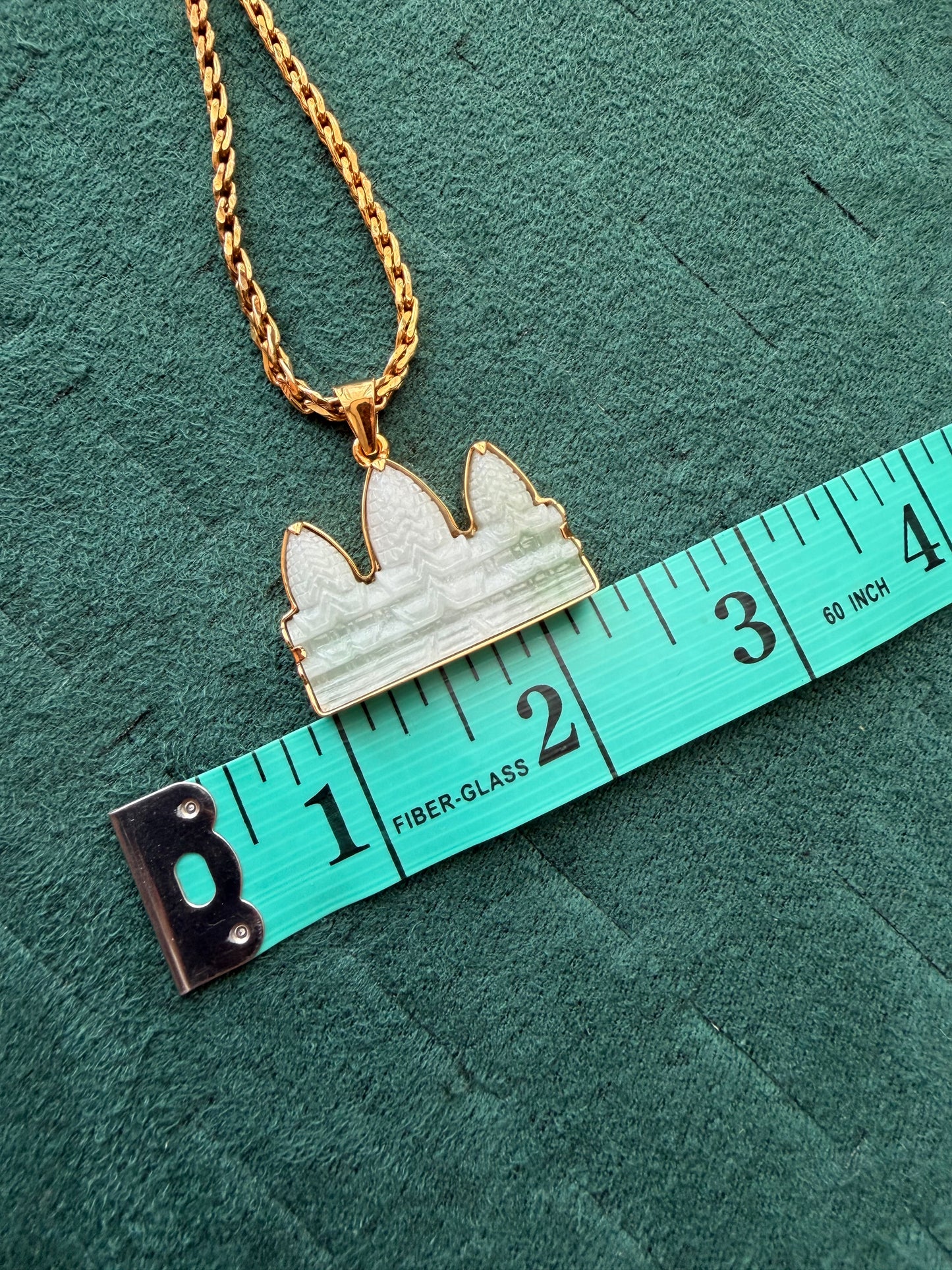 Jade Angkor Wat Pendant 18k Gold
