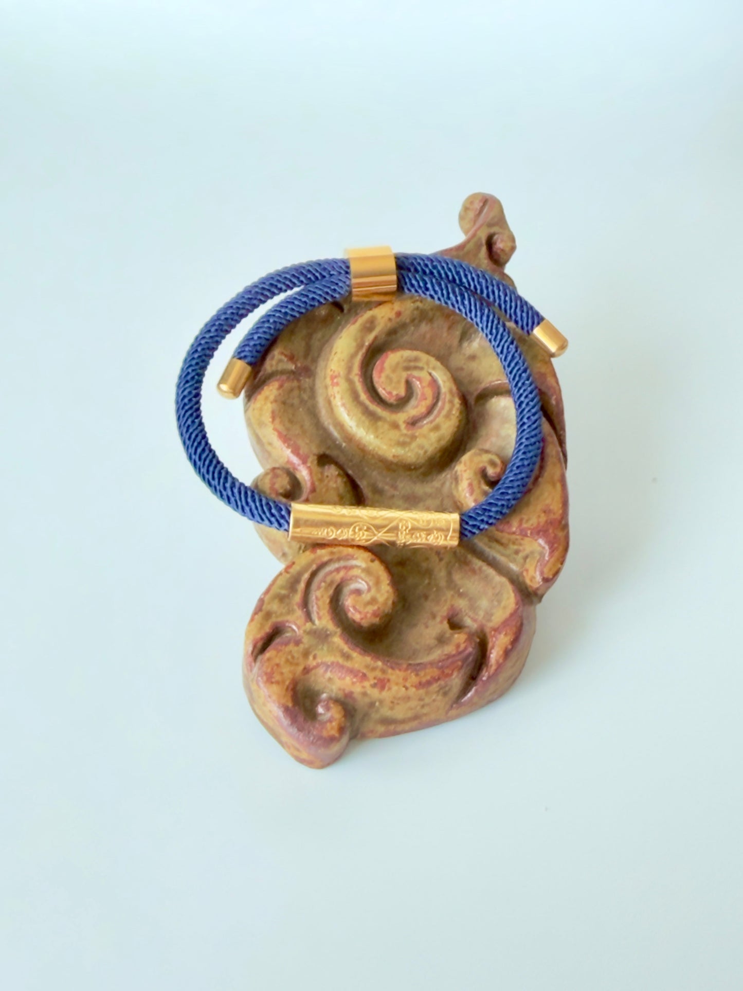 Luxe Sacred Yantra Bracelet - Navy Blue & Gold