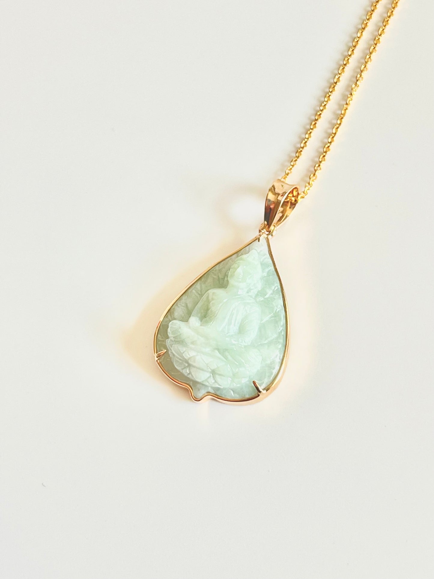 Jade Banyan Leaf Buddha Pendant 18k Gold #861