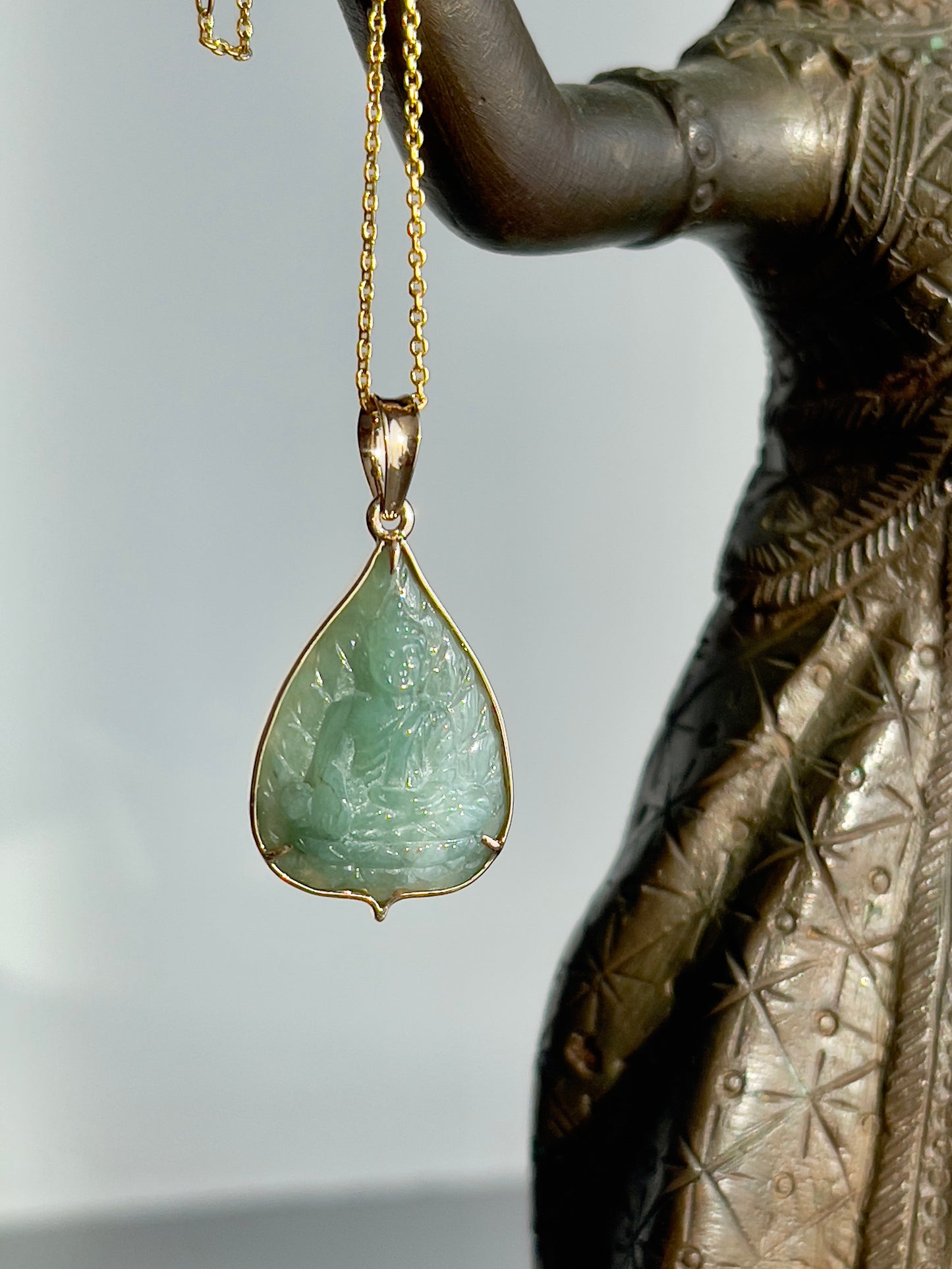 Jade Banyan Leaf Buddha Pendant 18k Gold #826