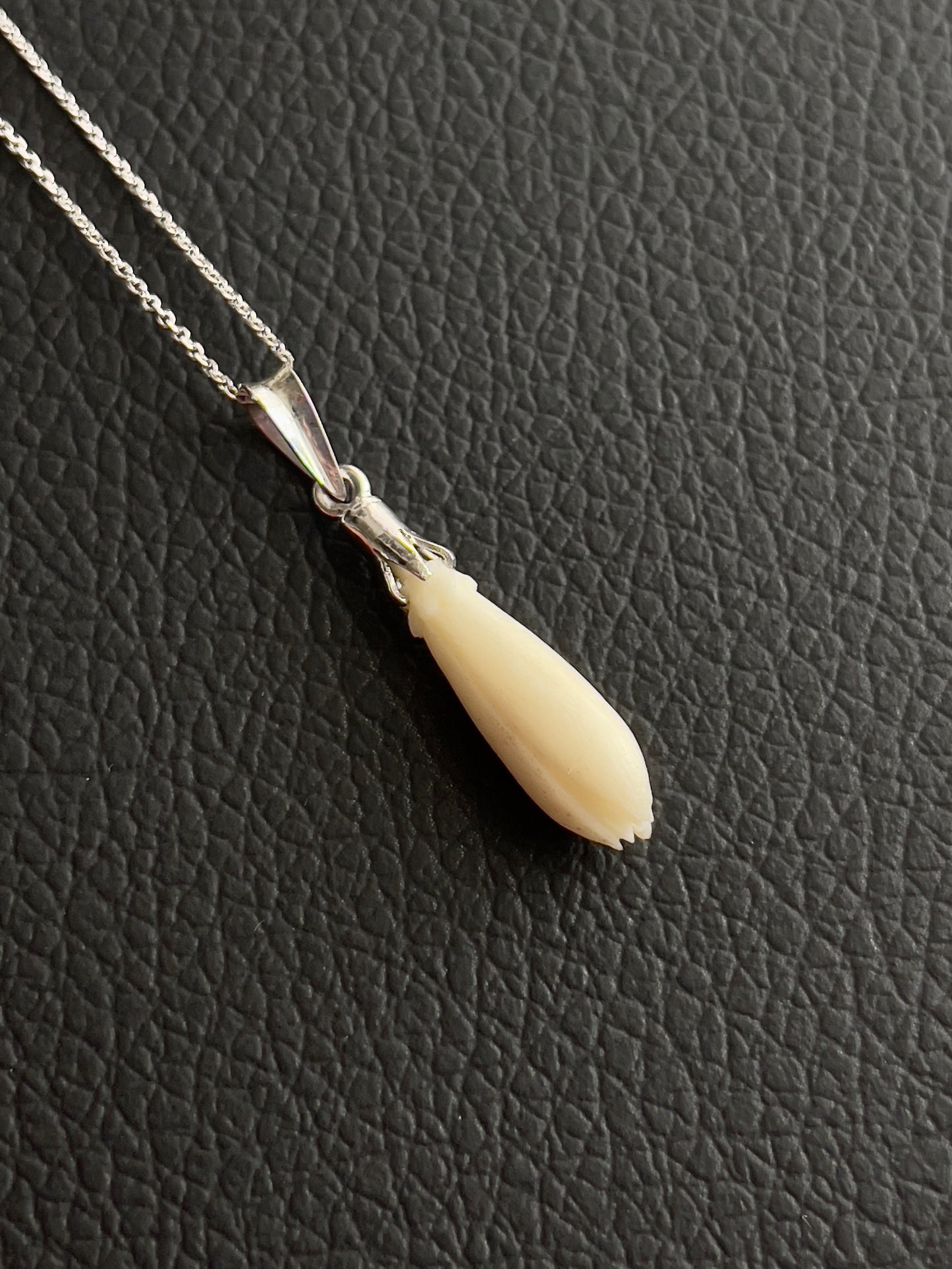 Mini Pka Champa in Silver: 1 inch