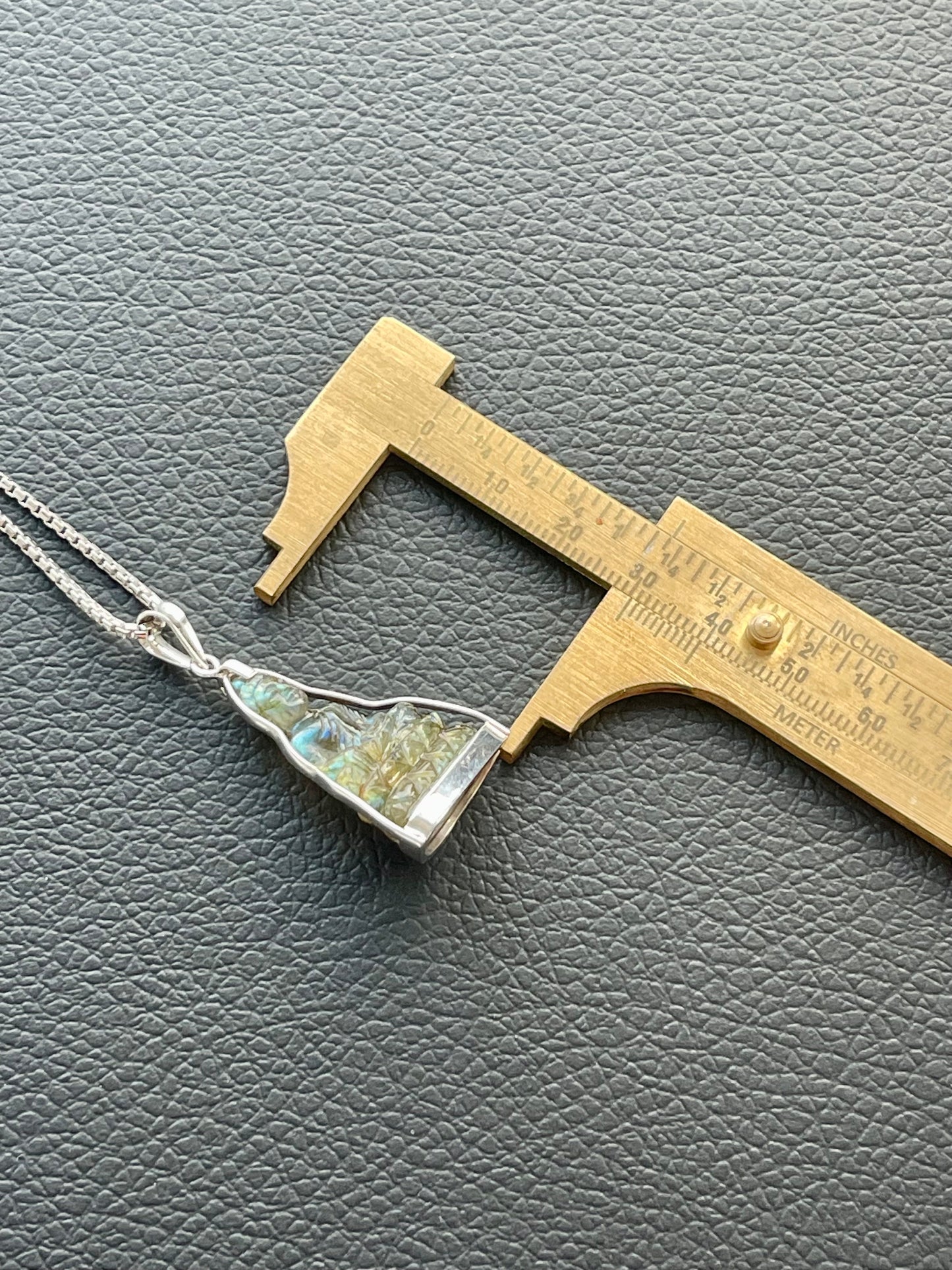 Labradorite Buddha Pendant in Silver #876