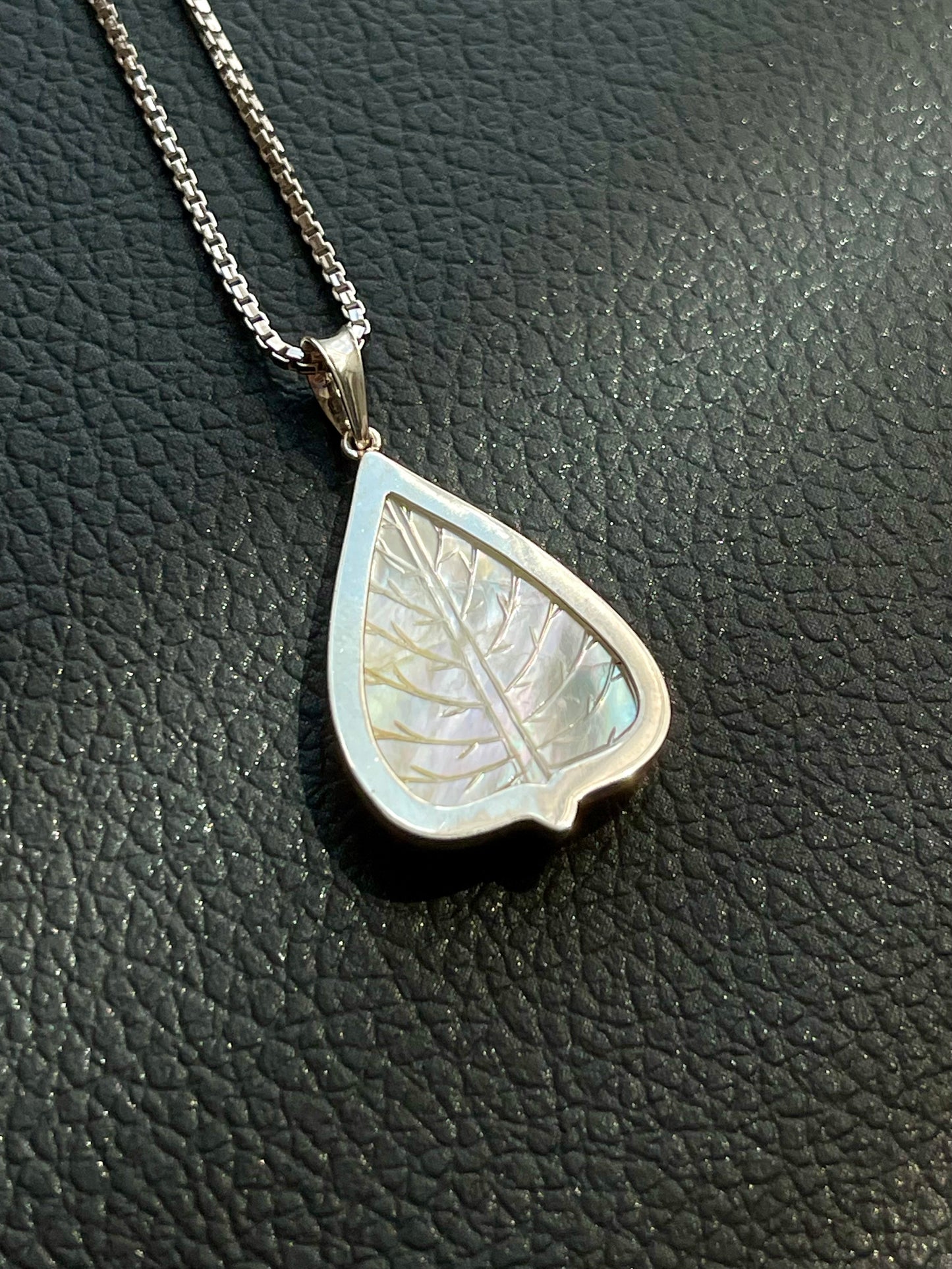 Mother of Pearl Banyan Leaf Buddha in Silver #888